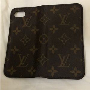 Louis Vuitton iPhone 6/6s/7 folio phone case